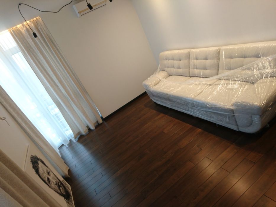 Паркетна дошка з гевеї в кольорі Браун