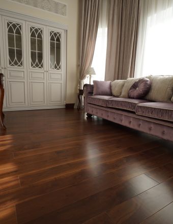 Американський горіх в приватному будинку