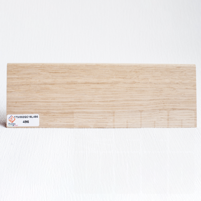 Плінтус на фанері зі шпоном дуба 496
