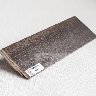 Плинтус на фанере со шпоном дуба 537