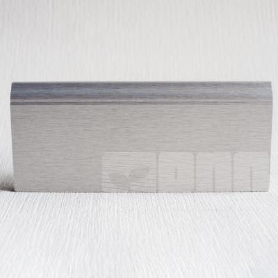 Плинтус из МДФ с алюминиевым покрытием М2 серебрянный сатин