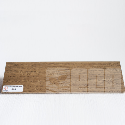 Плинтус на фанере со шпоном дуба 500