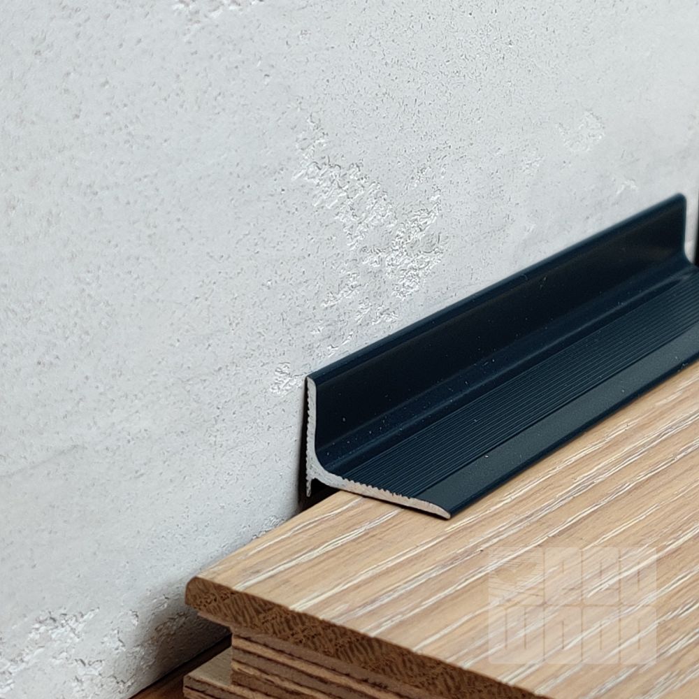 Плинтус алюминиевый "Антиплинтус" антрацит N1520 RAL 7016