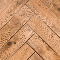 Венгерская елка Дуб Сахара