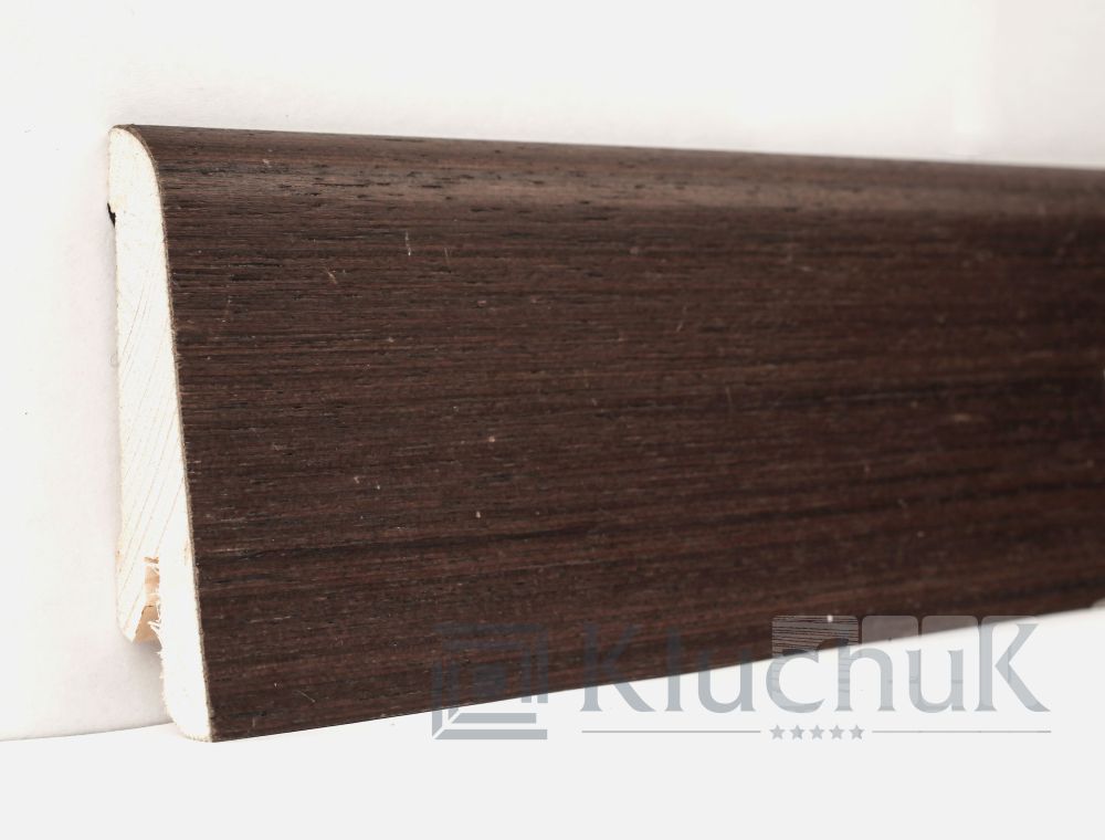 Плинтус Евро Венге