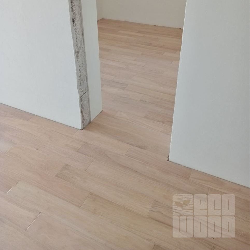 Паркетная доска Гевея гладкая Пудра