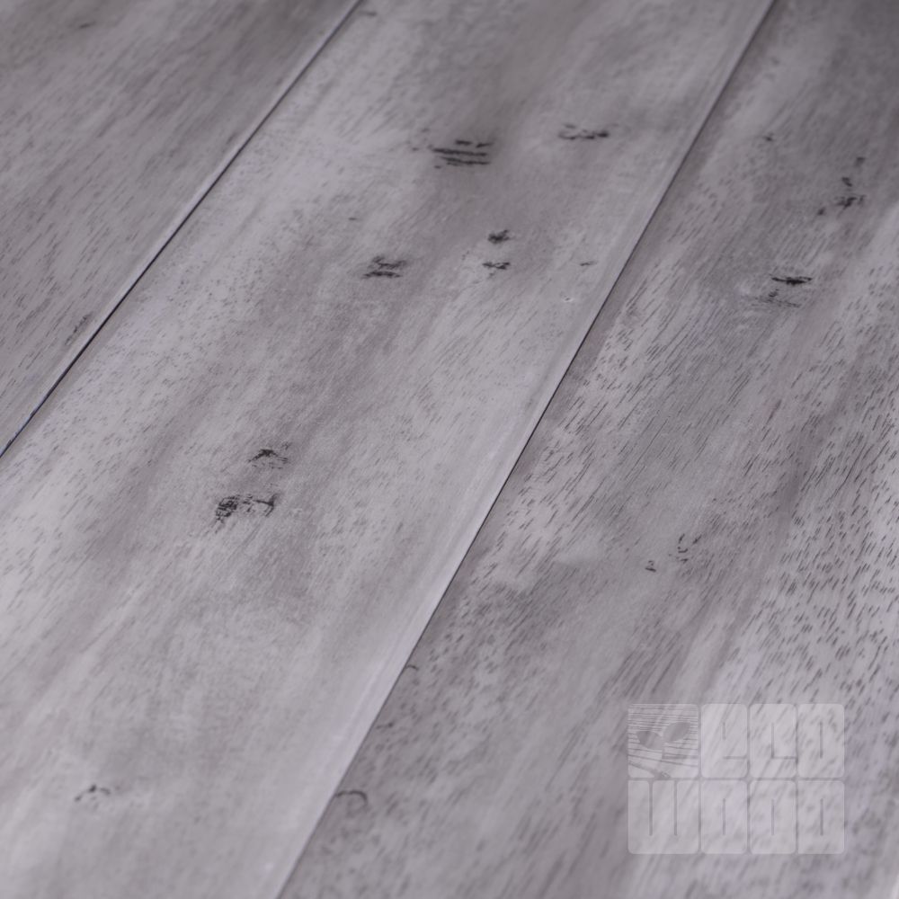 Паркетная доска Гевея состаренная Сильвер