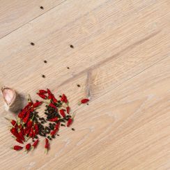 Паркетная доска Ясень Серебро браш